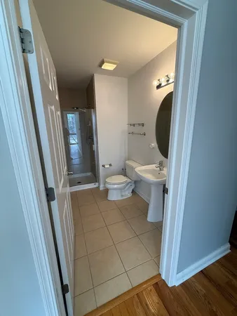 $2,700 | 2035 South Indiana Avenue, Unit 201, Chicago, IL 60616