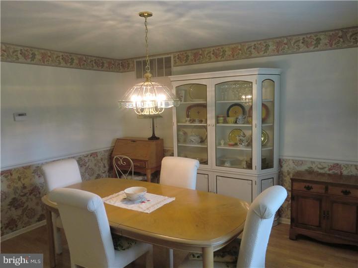 17 Parc Ridge Drive Mount Holly, NJ 08060 - Photo 13 of 22 Dining Room