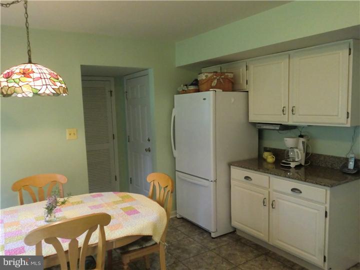 17 Parc Ridge Drive Mount Holly, NJ 08060 - Photo 16 of 22 Kitchen