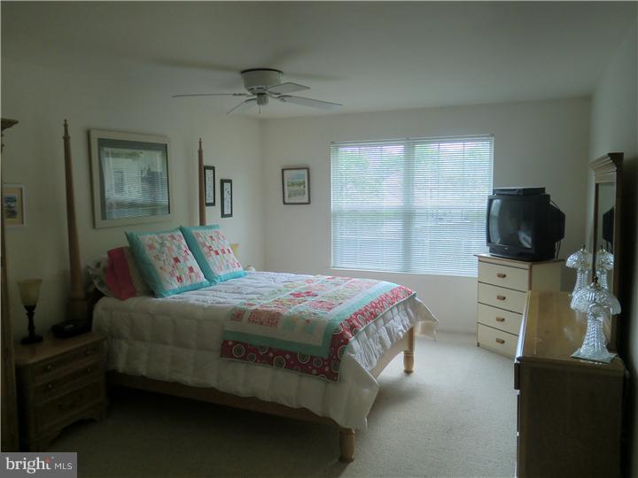 17 Parc Ridge Drive Mount Holly, NJ 08060 - Photo 18 of 22 Master Bedroom