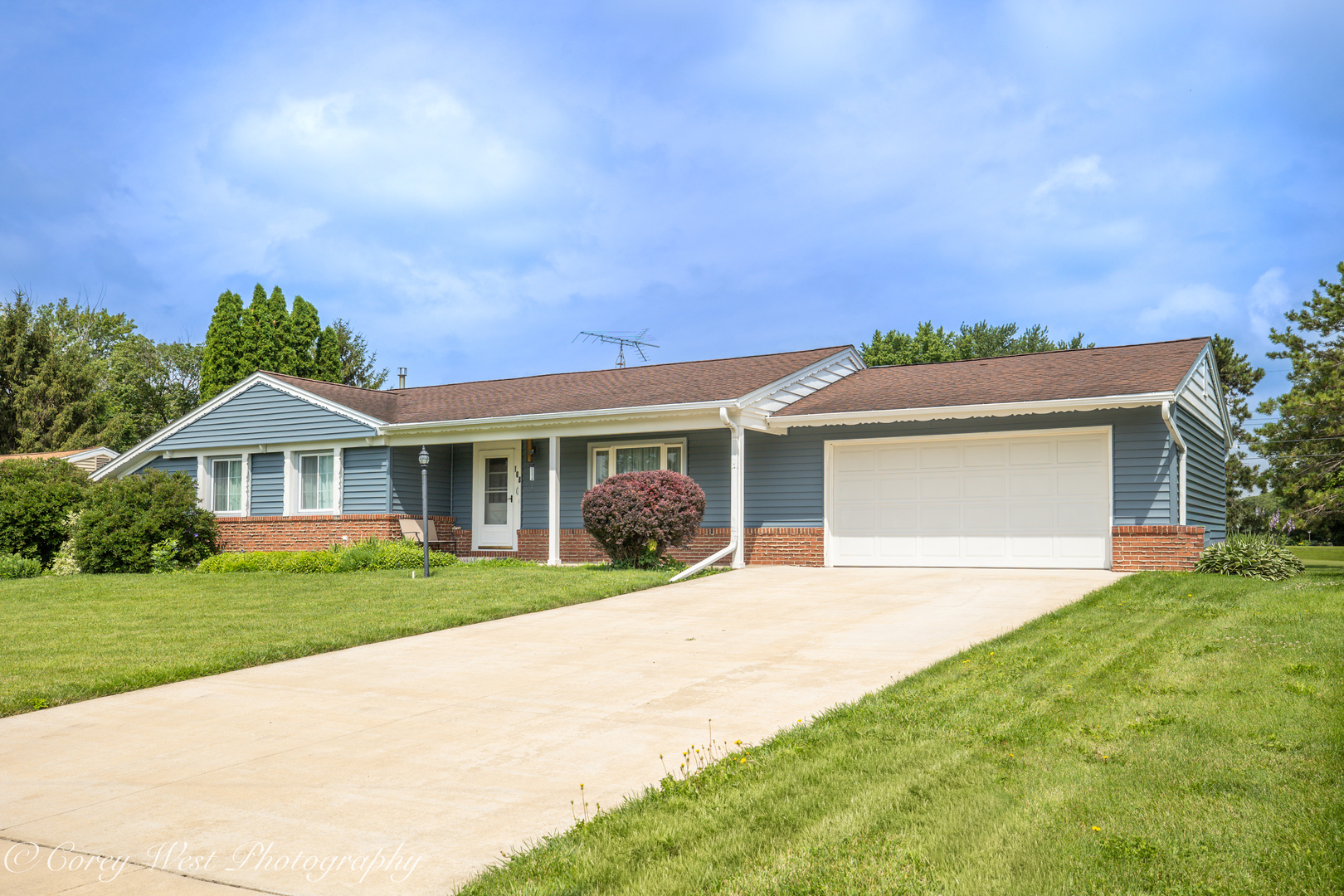 108 Shirley Avenue Rochelle, IL 61068 - Photo 1 of 18