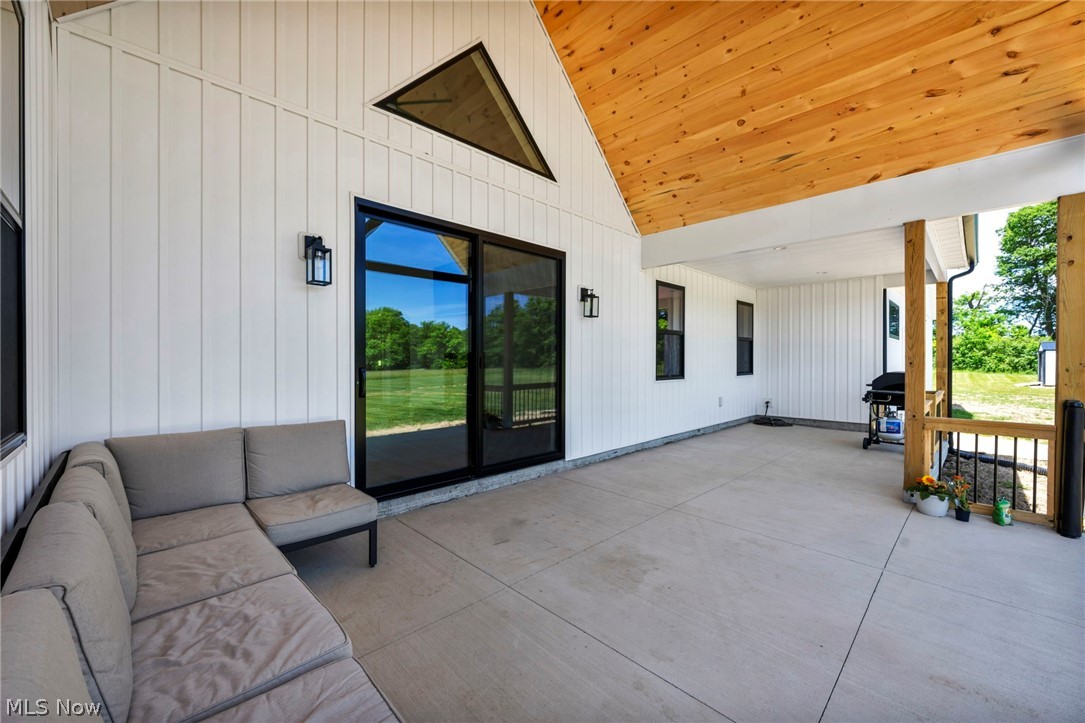 11605 Aquilla Road Chardon, OH 44024 - Photo 7 of 48