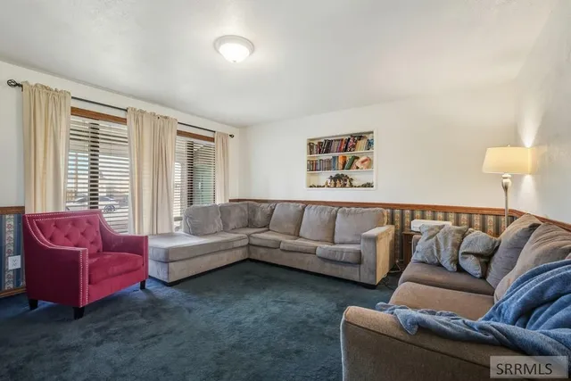 $290,000 | 1240 Alameda Avenue, Idaho Falls, ID 83401