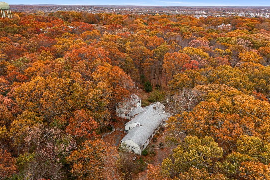 101 Cobble Hill Road Lincoln, RI 02865 - Photo 5 of 41
