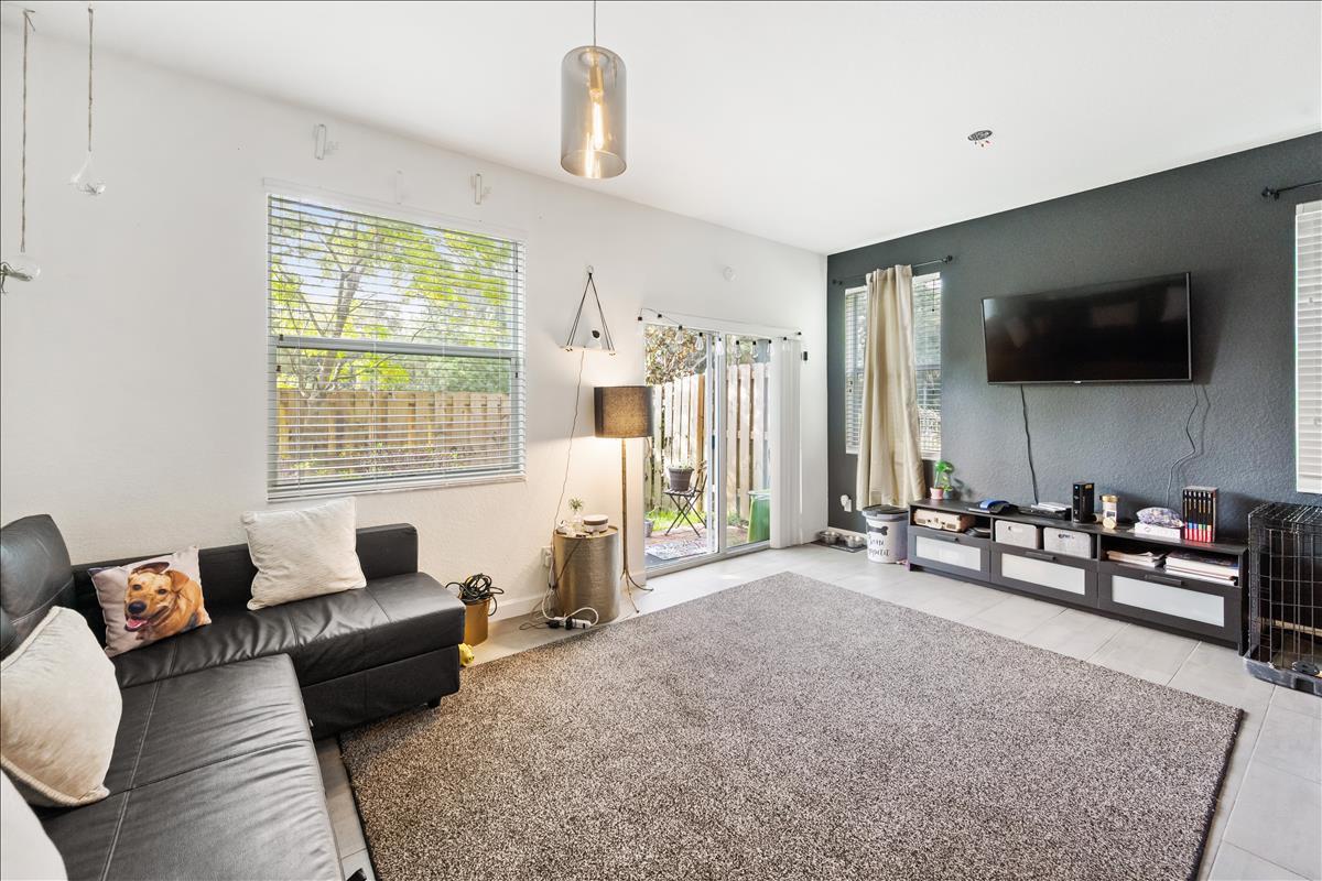 5384 Ashley River Road West Palm Beach, FL 33417 - Photo 11 of 28 DSC_8301