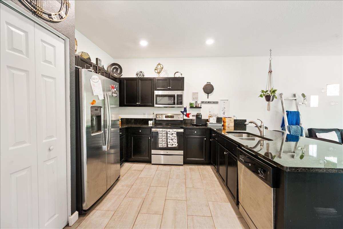 5384 Ashley River Road West Palm Beach, FL 33417 - Photo 8 of 28 DSC_8295
