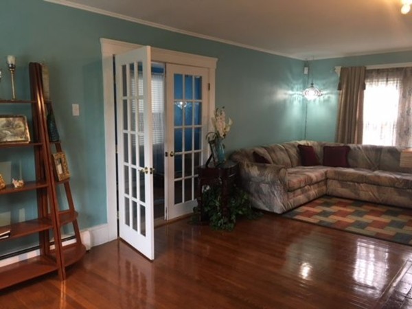 11 Pilgrim Road Haverhill, MA 01832 - Photo 4 of 30 Gallery Image 4