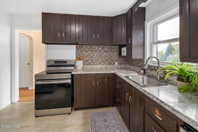 $399,999 | 537 Columbia St Extension, Cohoes, NY 12047