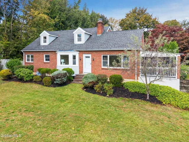 $399,999 | 537 Columbia St Extension, Cohoes, NY 12047