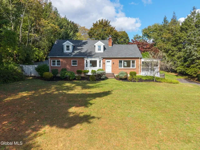 $399,999 | 537 Columbia St Extension, Cohoes, NY 12047