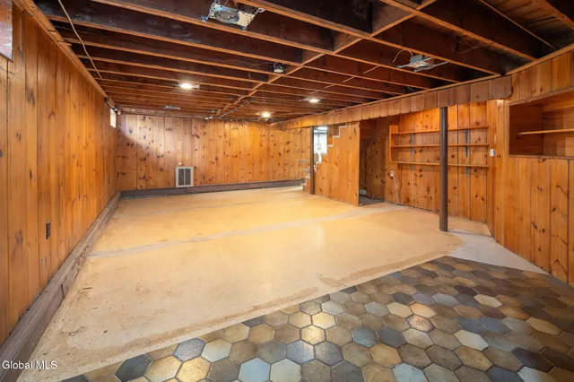 $399,999 | 537 Columbia St Extension, Cohoes, NY 12047