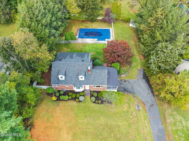 $399,999 | 537 Columbia St Extension, Cohoes, NY 12047