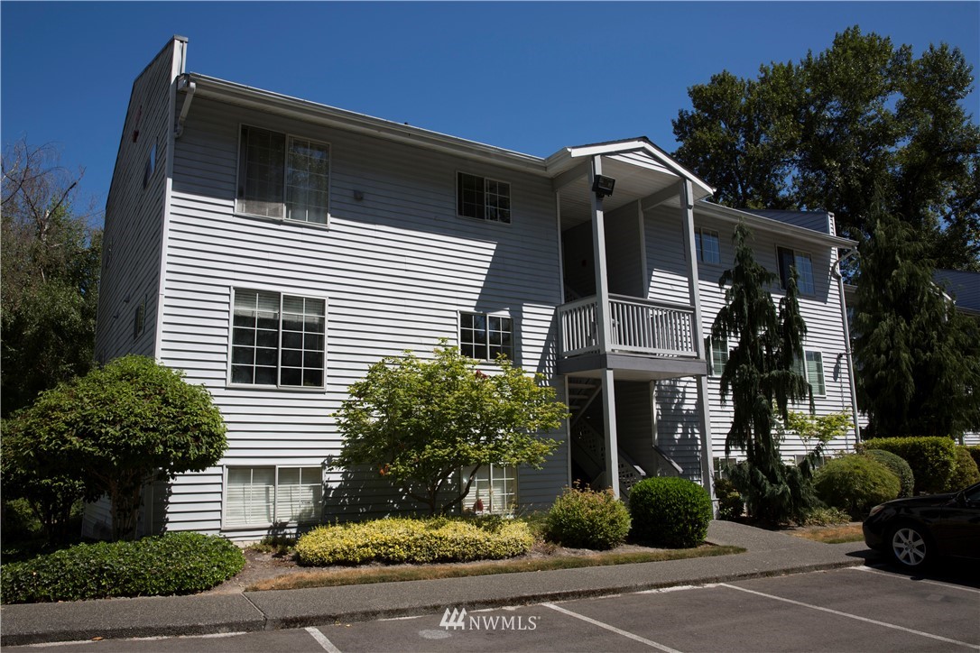10830 East Riverside Drive, Unit B202 Bothell, WA 98011 - Photo 1 of 25