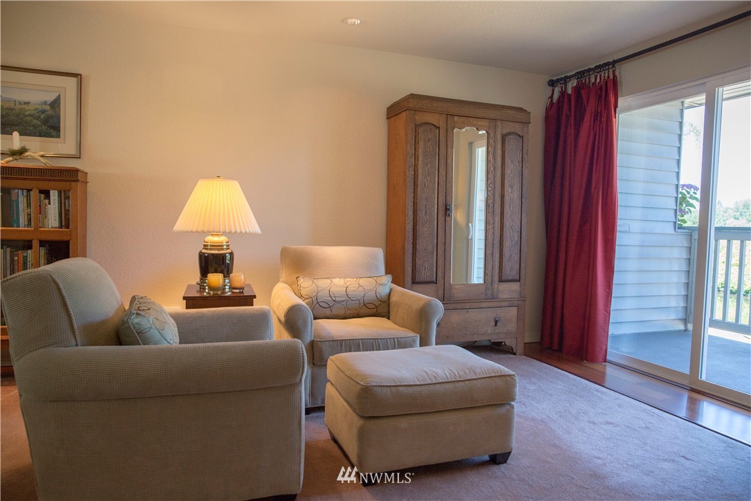 10830 East Riverside Drive, Unit B202 Bothell, WA 98011 - Photo 13 of 25
