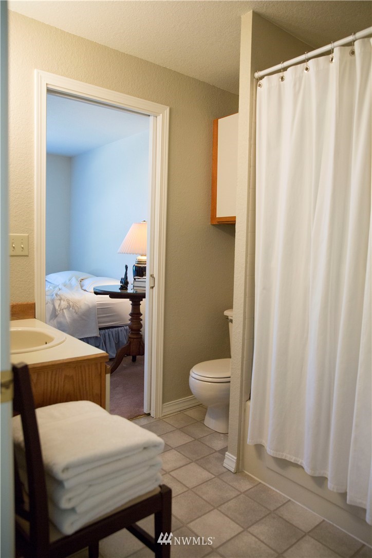 10830 East Riverside Drive, Unit B202 Bothell, WA 98011 - Photo 20 of 25
