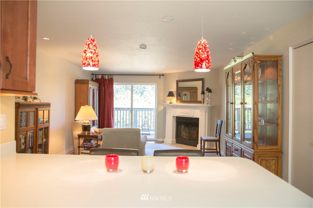 10830 East Riverside Drive, Unit B202 Bothell, WA 98011 - Photo 9 of 25