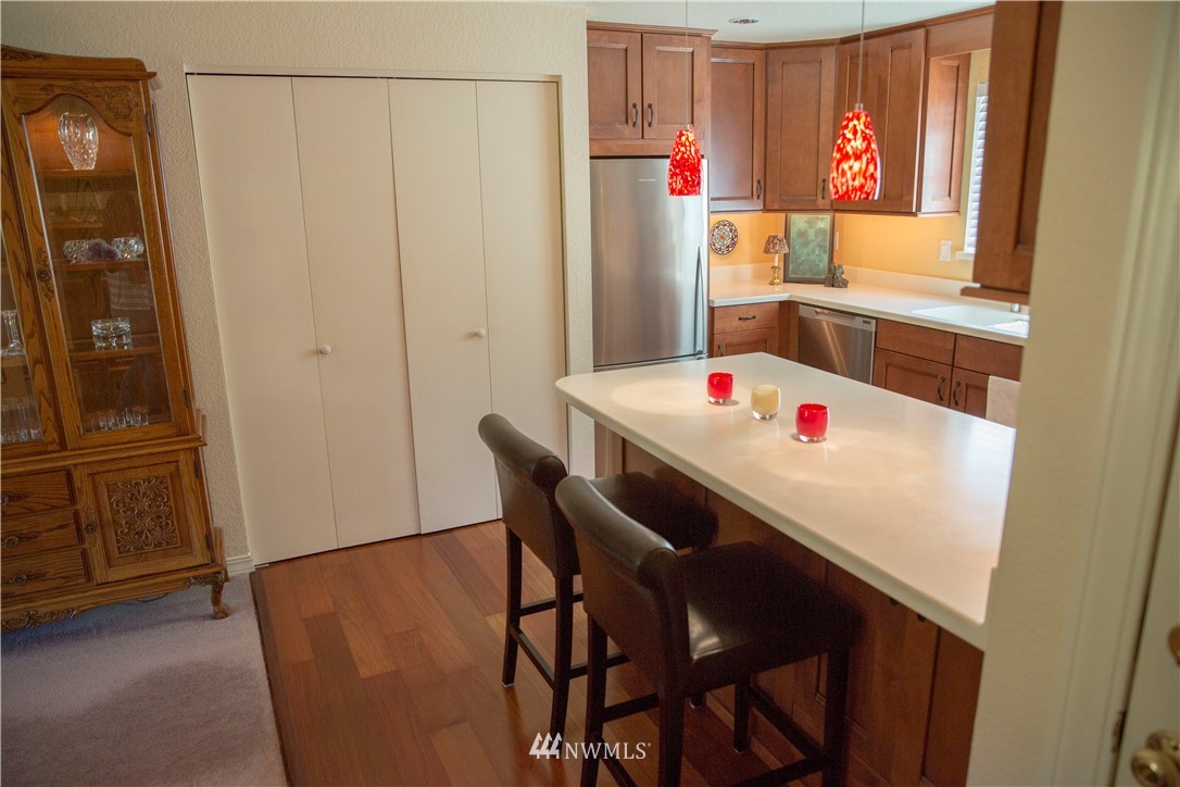 10830 East Riverside Drive, Unit B202 Bothell, WA 98011 - Photo 10 of 25