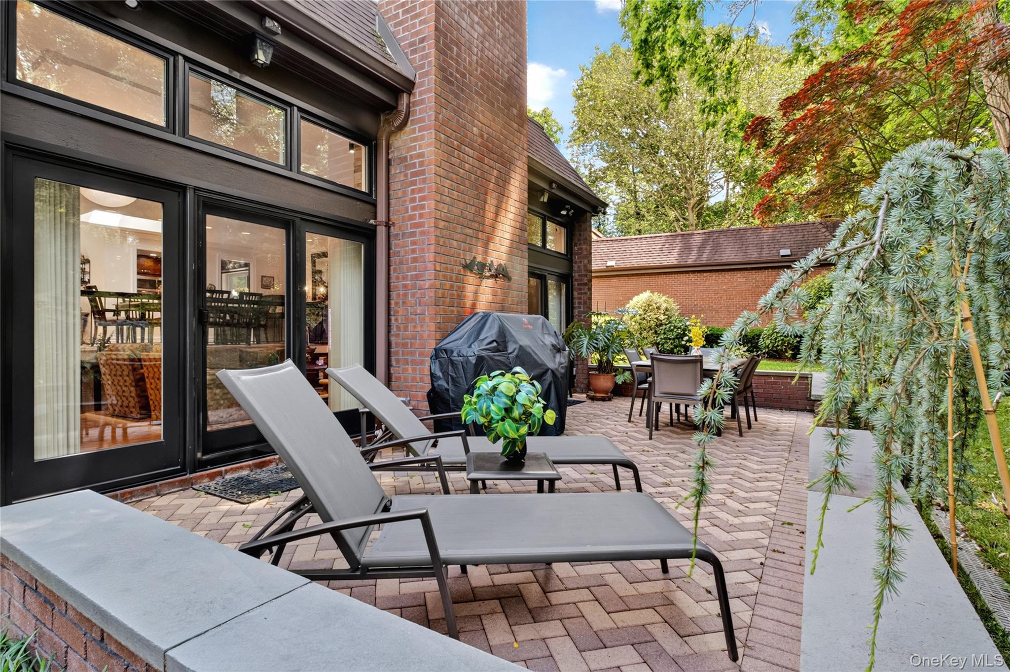 20 Fox Ridge Roslyn, NY 11576 - Photo 19 of 25 Patio