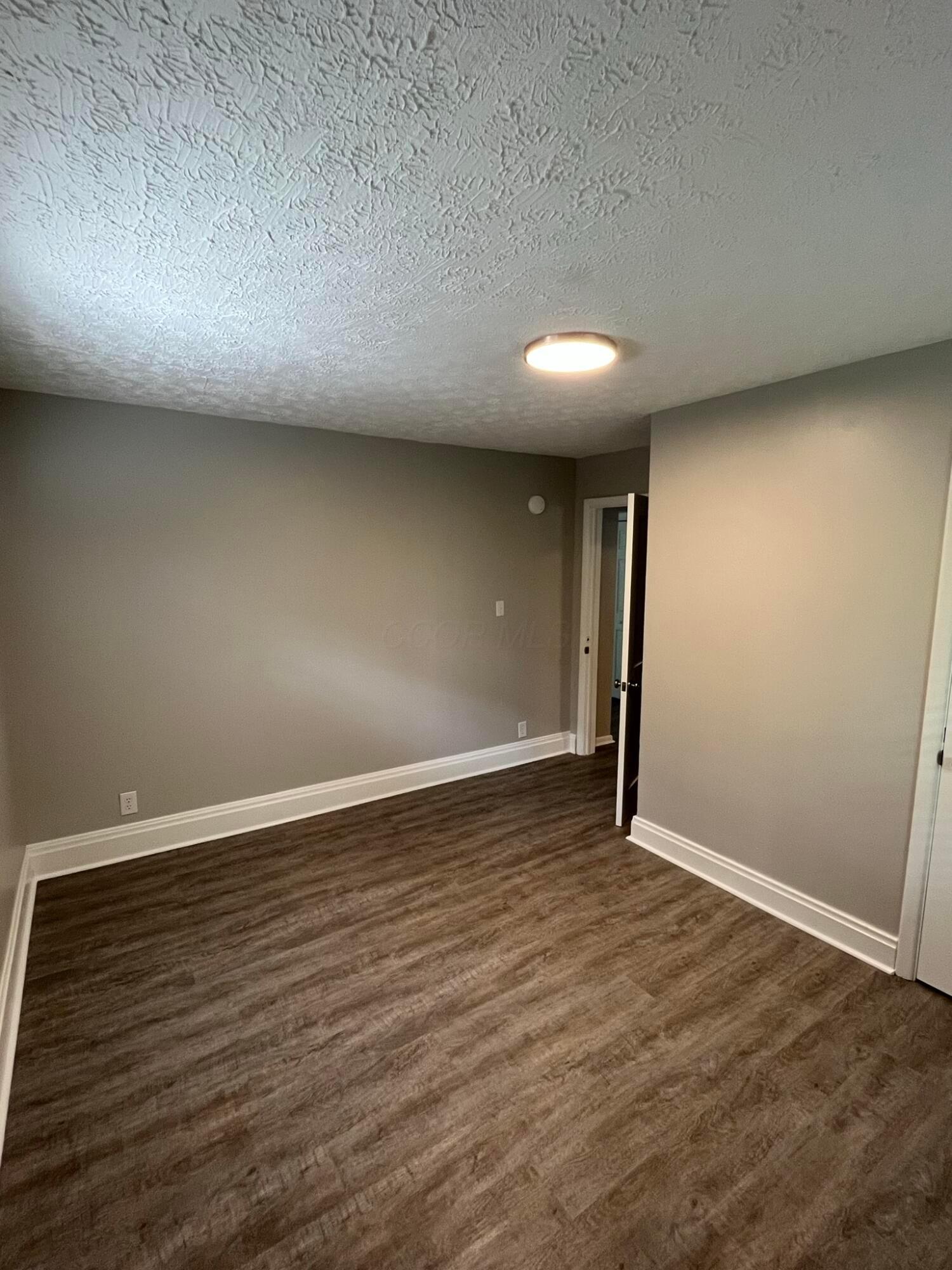 11 East Kelso Road Columbus, OH 43202 - Photo 8 of 29