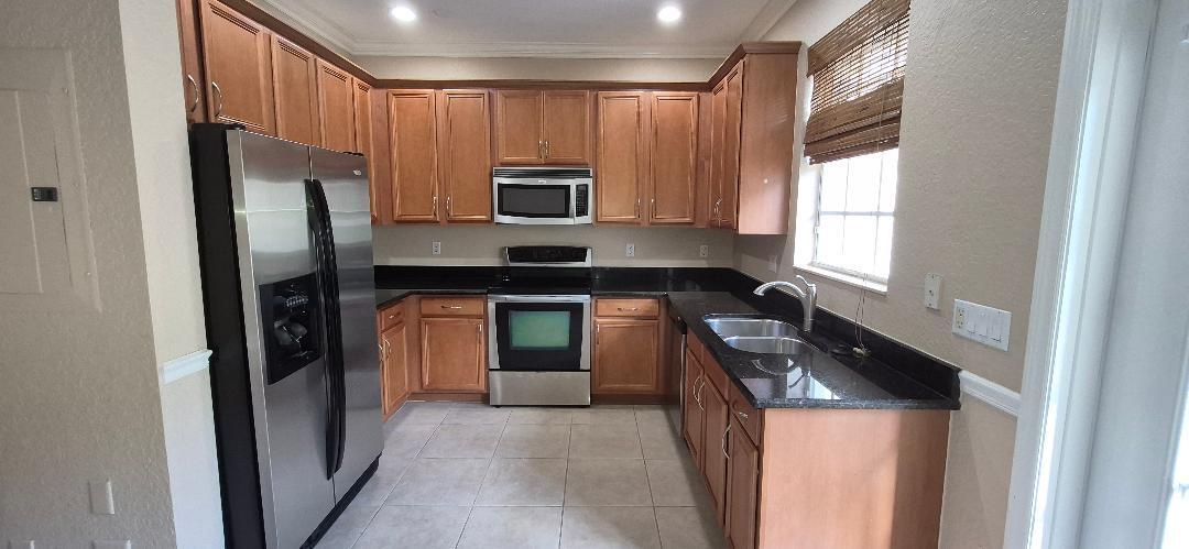 175 East Bay Cedar Circle Jupiter, FL 33458 - Photo 5 of 20 Kitchen 1