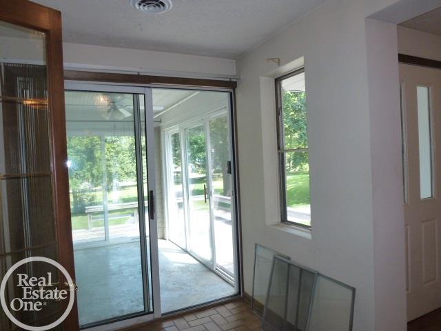 1301 North Livernois Road Rochester Hills, MI 48306 - Photo 11 of 42