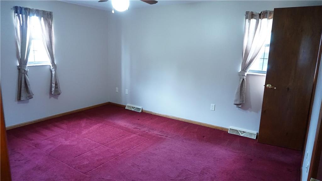 430 School Road Clinton, PA 15026 - Photo 15 of 25 Gallery Image 15