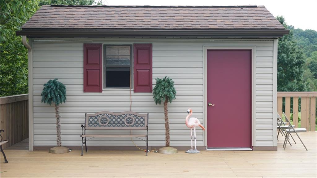 430 School Road Clinton, PA 15026 - Photo 21 of 25 Gallery Image 21