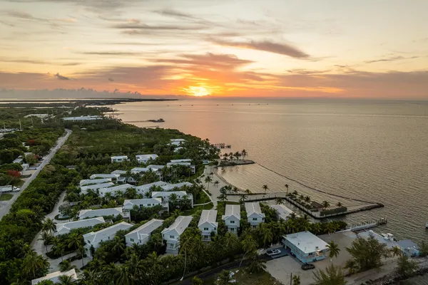 $3,800,000 | 82779 Old Highway, Unit 15, Islamorada, FL 33036
