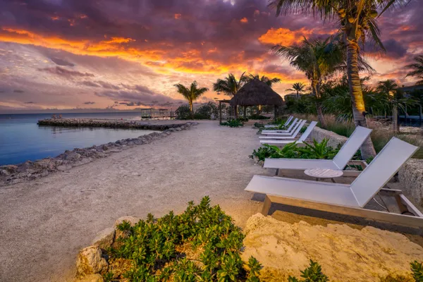 $3,800,000 | 82779 Old Highway, Unit 15, Islamorada, FL 33036