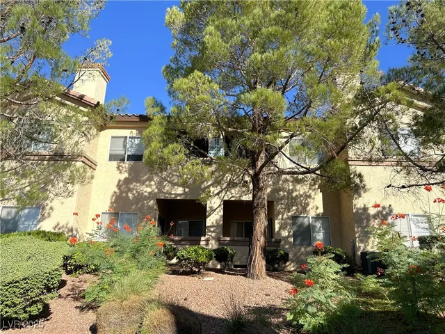 $1,395 | 8501 West University Avenue, Unit 1071, Las Vegas, NV 89147