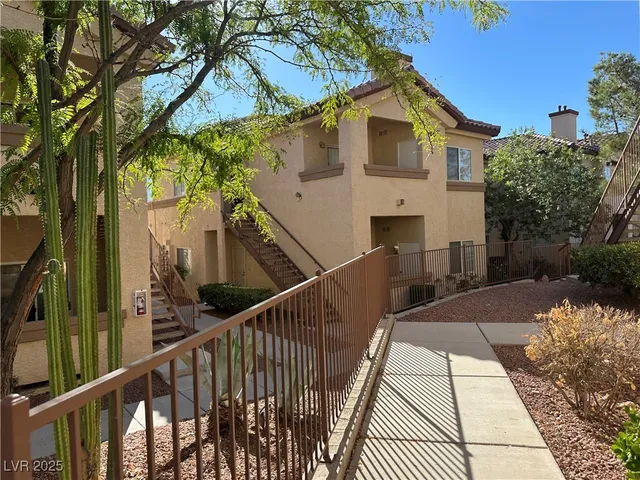 $1,395 | 8501 West University Avenue, Unit 1071, Las Vegas, NV 89147