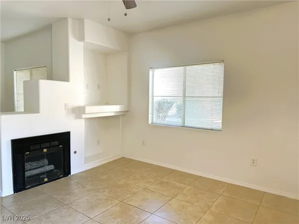 $1,335 | 8501 West University Avenue, Unit 1071, Las Vegas, NV 89147