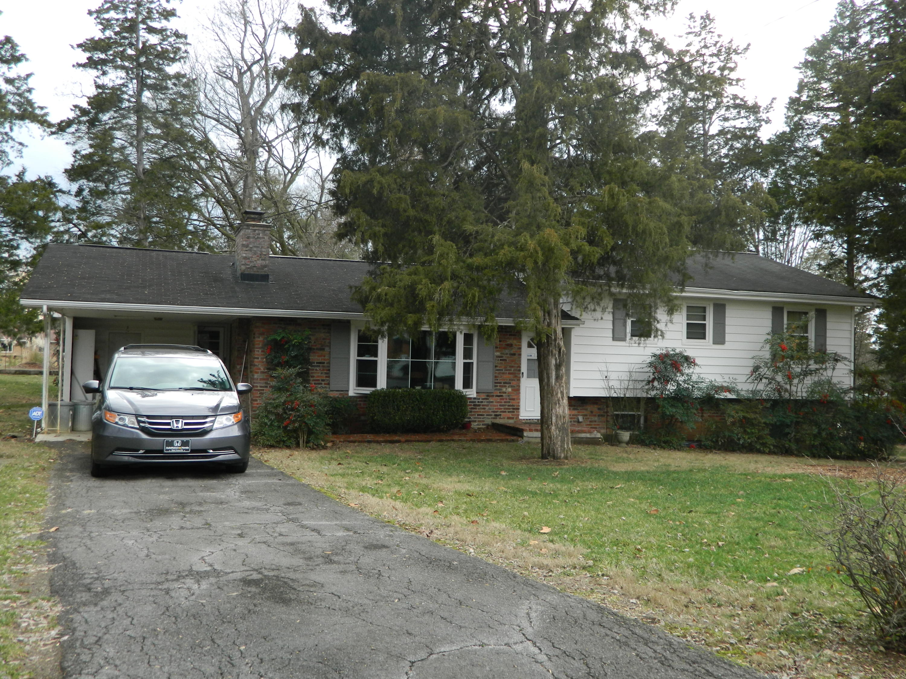 107 Davis Lane Oak Ridge, TN 37830 - Photo 2 of 19 DSCN4235