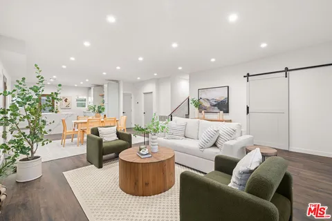 $1,179,000 | 2209 West Boulevard, Los Angeles, CA 90016