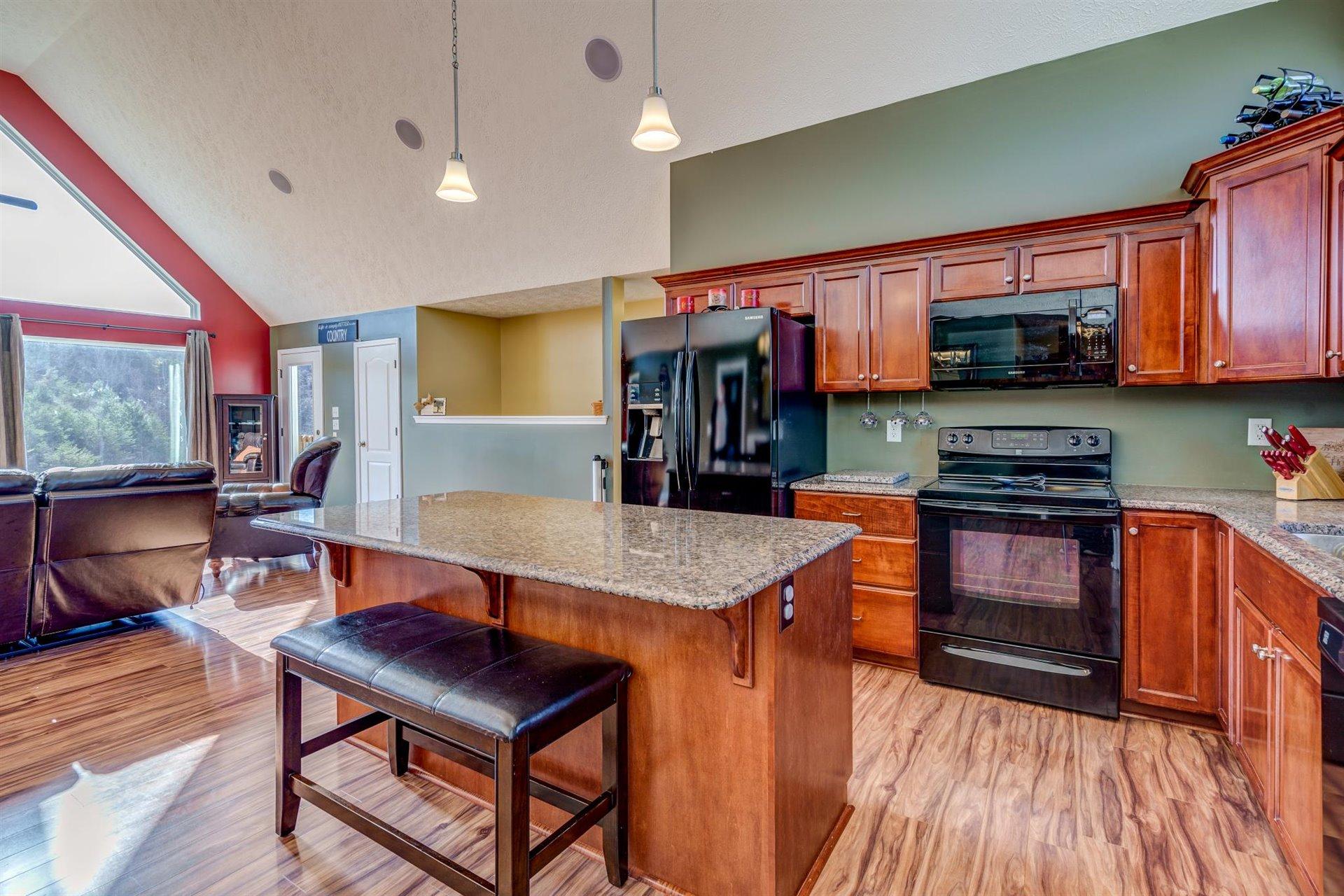 950 Longfield Road Fincastle, VA 24090 - Photo 21 of 51 21-011320210047