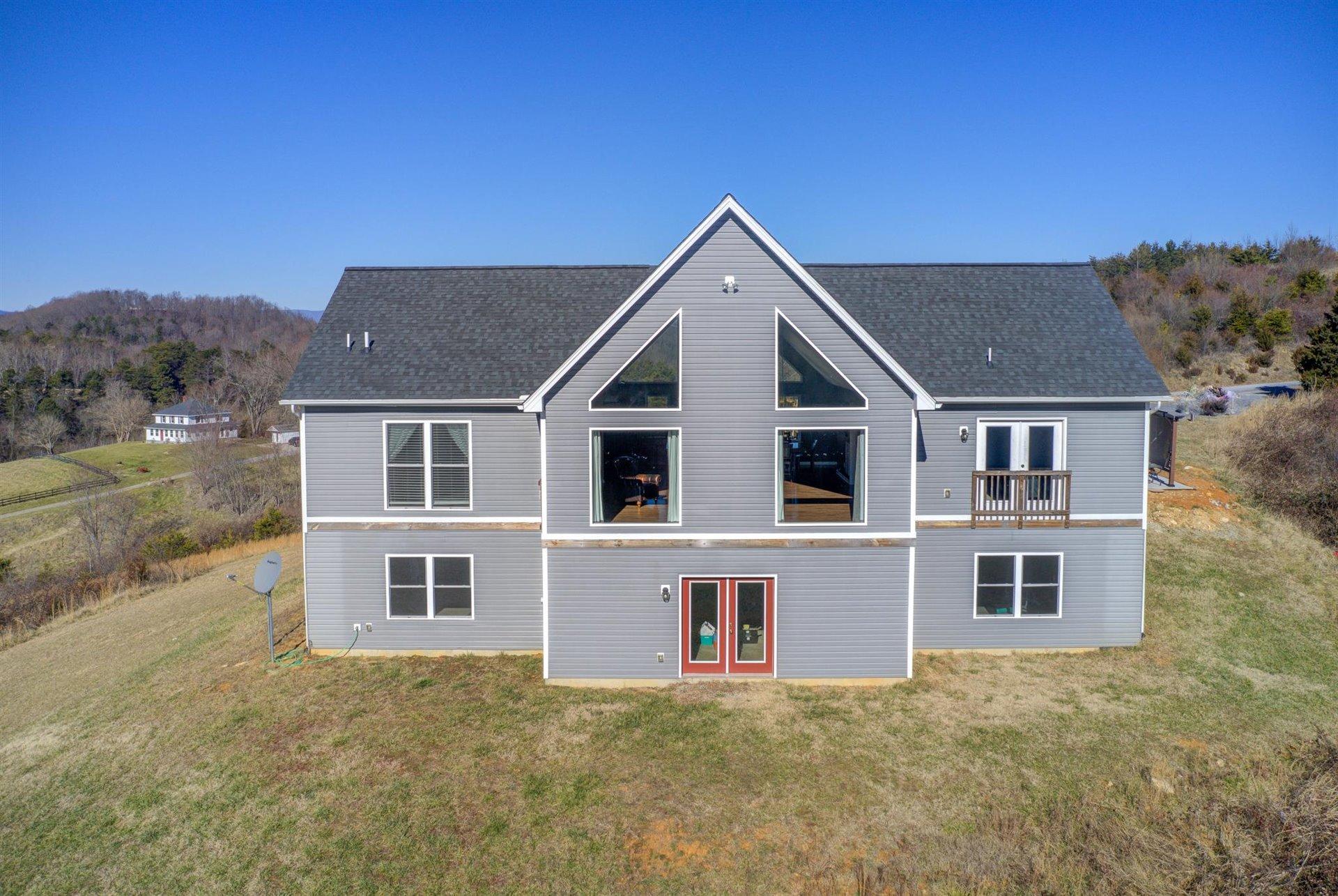 950 Longfield Road Fincastle, VA 24090 - Photo 5 of 51 05-0113-5