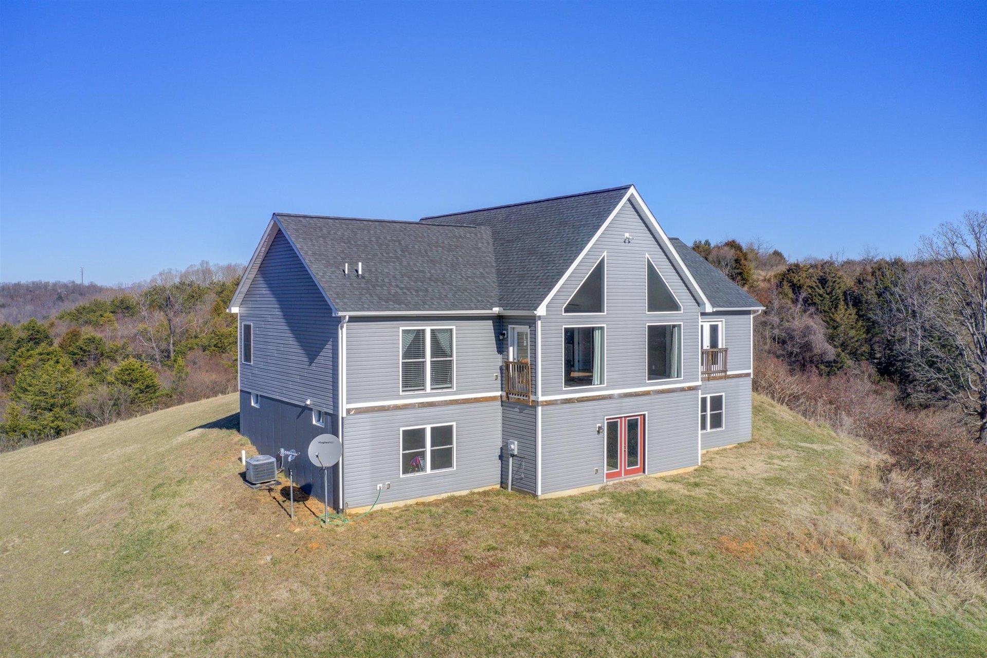 950 Longfield Road Fincastle, VA 24090 - Photo 6 of 51 06-0113-6