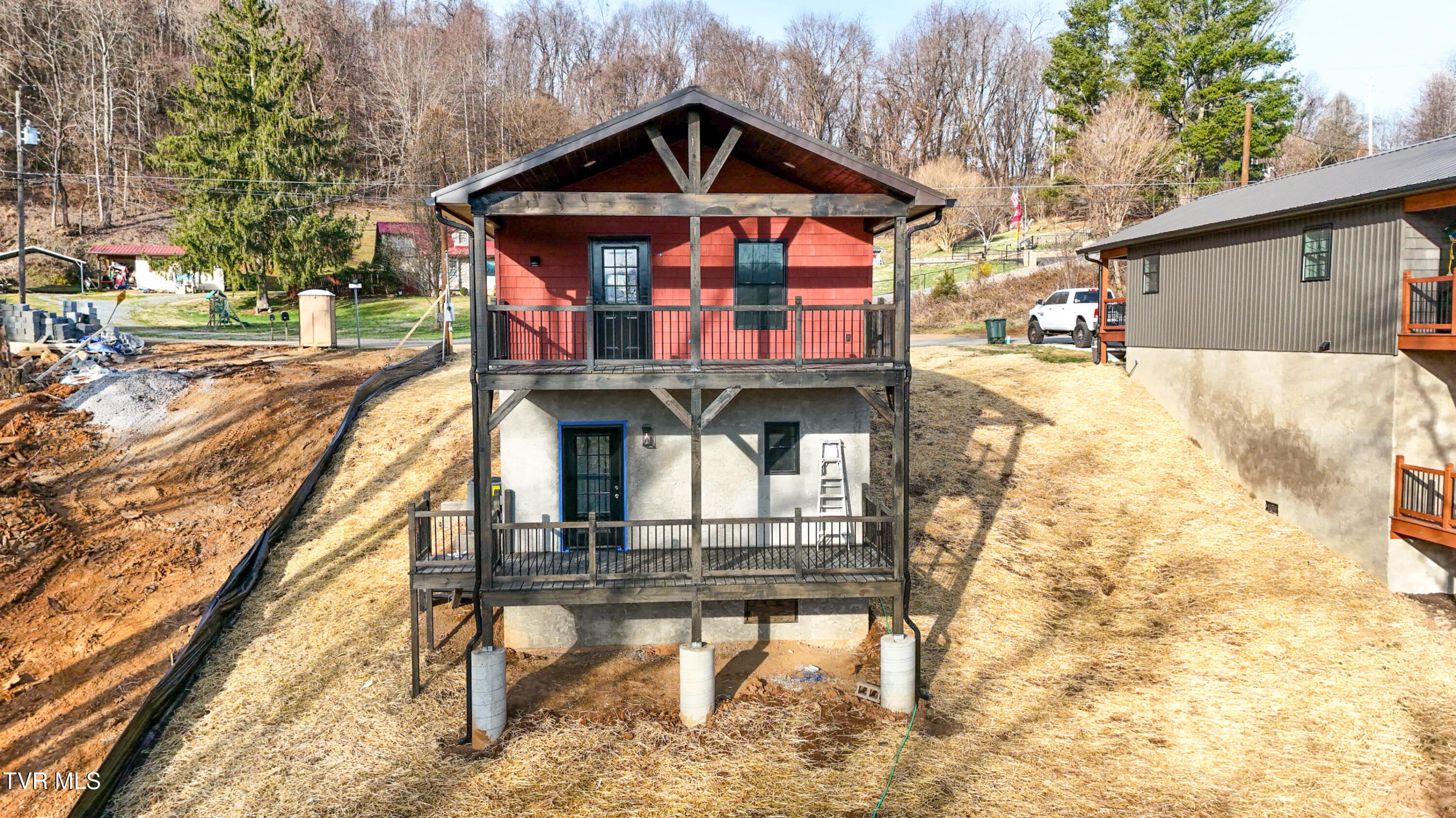 143 Daniel Lane Elizabethton, TN 37643 - Photo 32 of 41 143 Daniels Ln MB-34