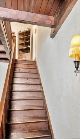 $1,399,888 | 164-04 33rd Avenue | Murray Hill - Flushing