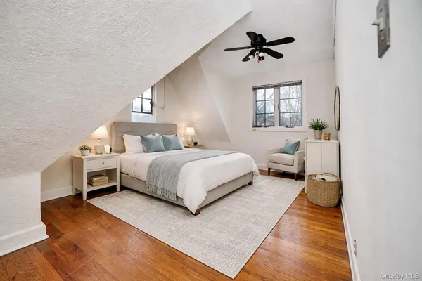 $1,399,888 | 164-04 33rd Avenue | Murray Hill - Flushing