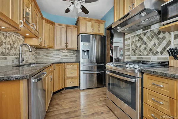 $1,399,888 | 164-04 33rd Avenue | Murray Hill - Flushing