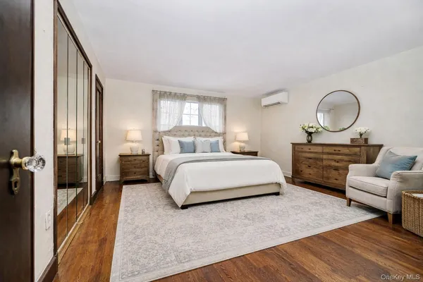 $1,399,888 | 164-04 33rd Avenue | Murray Hill - Flushing