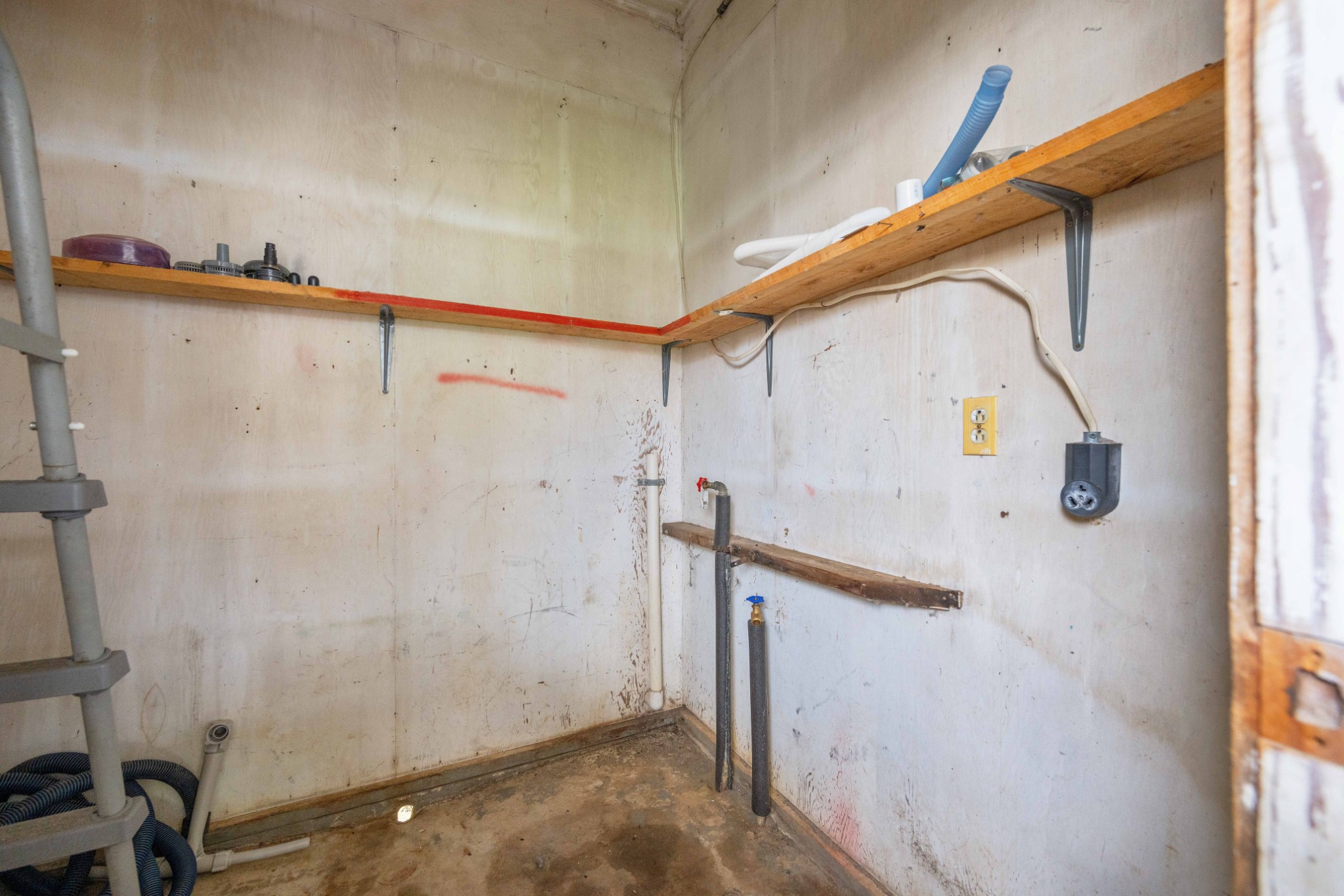 112 Brookside Drive Linden, TN 37096 - Photo 10 of 17 a bathroom with a shower and a window