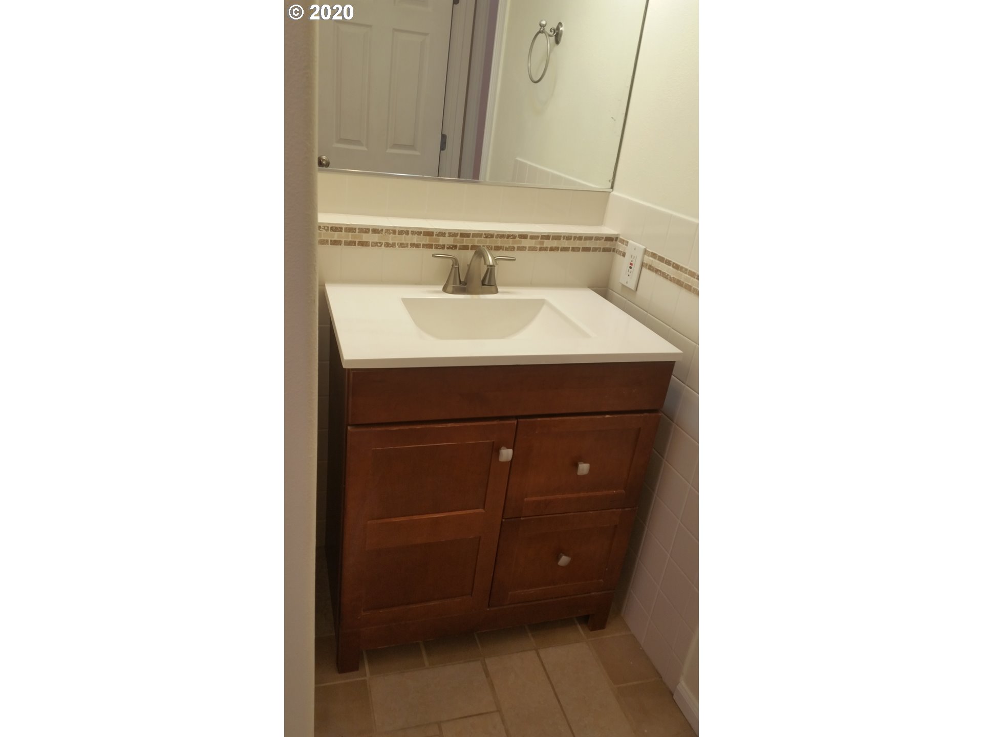 1000 Northeast Wilsonville Road, Unit 2 Newberg, OR 97132 - Photo 18 of 31 Gallery Image 18