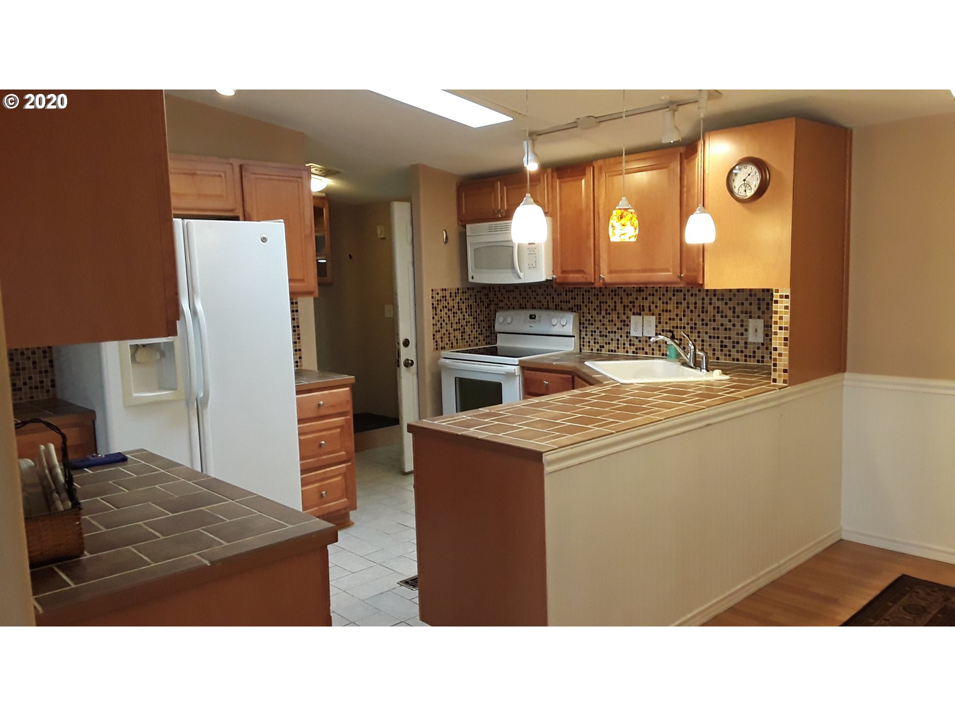 1000 Northeast Wilsonville Road, Unit 2 Newberg, OR 97132 - Photo 7 of 31 Gallery Image 7