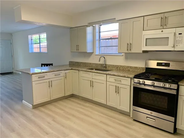 $2,000 | 1010 Carrollton Avenue, Metairie, LA 70005