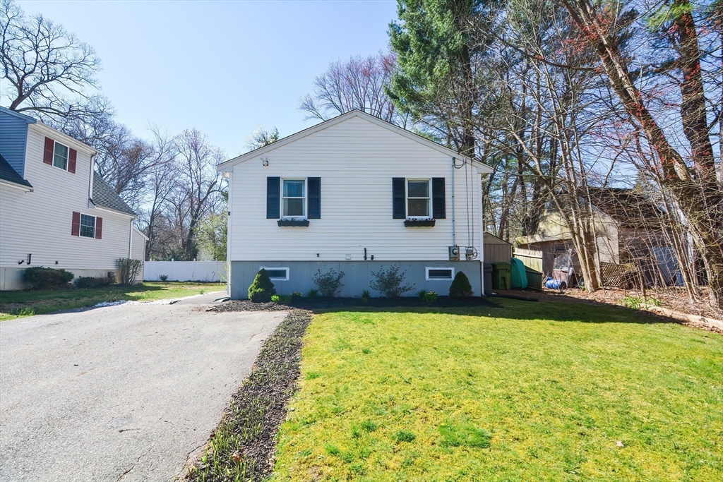 3 Rumford Road Norton, MA 02766 - Photo 3 of 39 Gallery Image 3