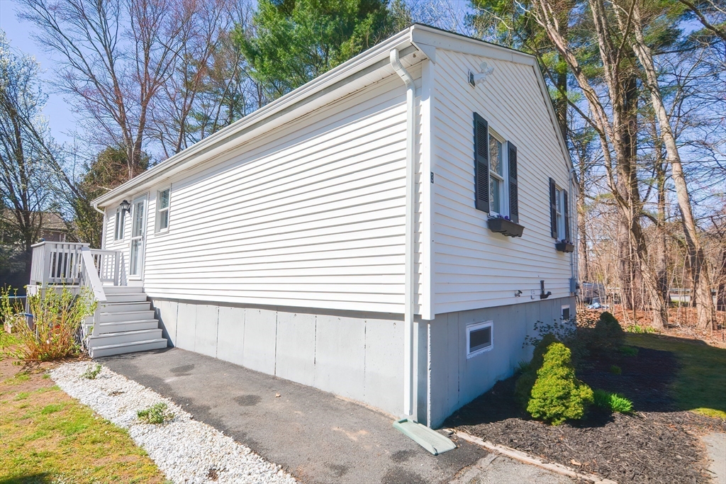 3 Rumford Road Norton, MA 02766 - Photo 5 of 39 Gallery Image 5