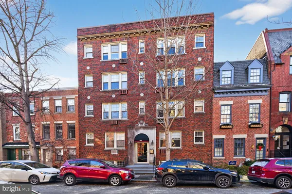 $1,745 | 1820 Swann Street Northwest, Unit 4, Washington, DC 20009