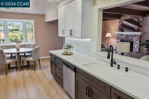 $899,000 | 17786 Parker Road, Castro Valley, CA 94546